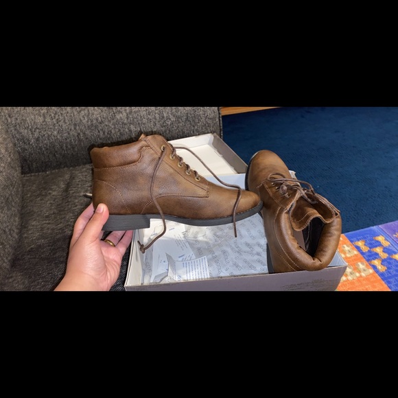 Ankle booties - Picture 2 of 4